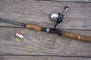 Bye’s favorite sac-a-lait set up is a small spincast reel / tube jig/ cork combo that he fishes anywhere from 2 to 4 feet deep to find where the fish are staging.