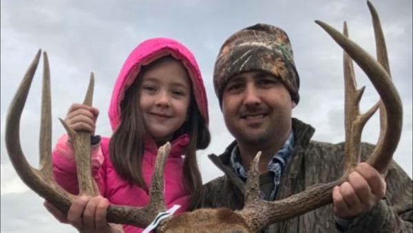 Benji Nelson and his 7-year-old daughter, Rylee, pose with the big 12-point Catahoula Parish buck he shot on Dec. 29 near Sicily Island.