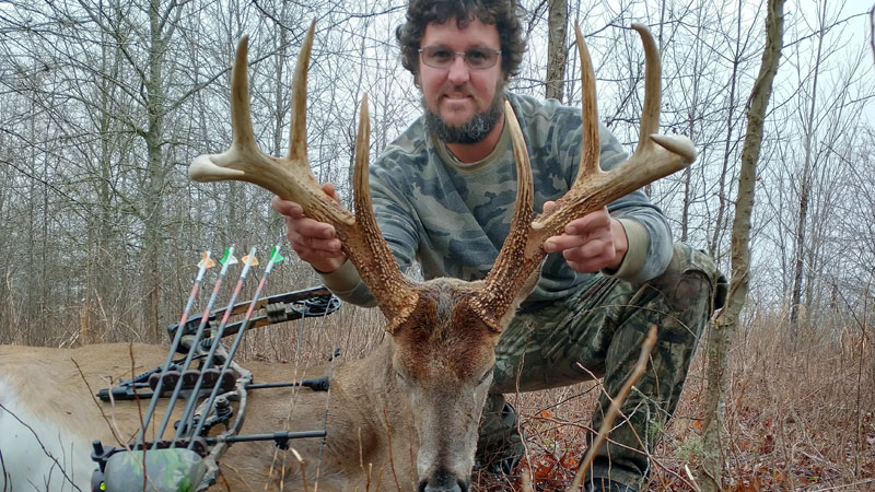 An avid bowhunter, Joey Woodard of Rosepine took this big Natchitoches Parish 8-point buck with his bow on Jan. 22.