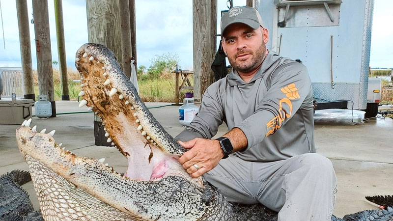 Nola Hunt and Fish 12-foot alligator