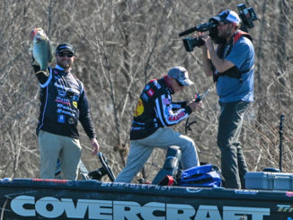 Bradley Roy shows off a big Bussey Brake bass that helped him win $100,000 as the champion of the MLF Stage One tournament that concluded there Feb. 10. (Photo courtesy Major League Fishing)