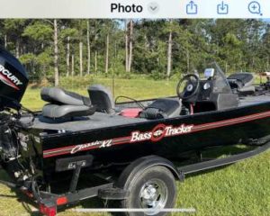 16 ft Bass  Tracker XL   LOW HOURS ready to fish