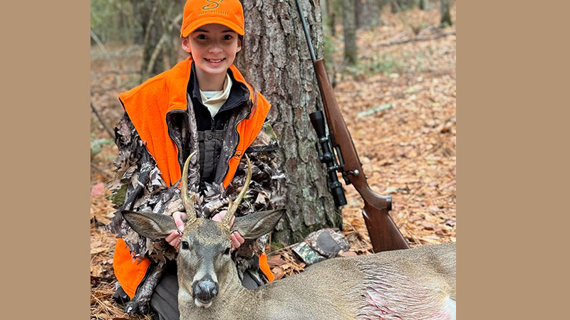 Brynlee Tull's first deer