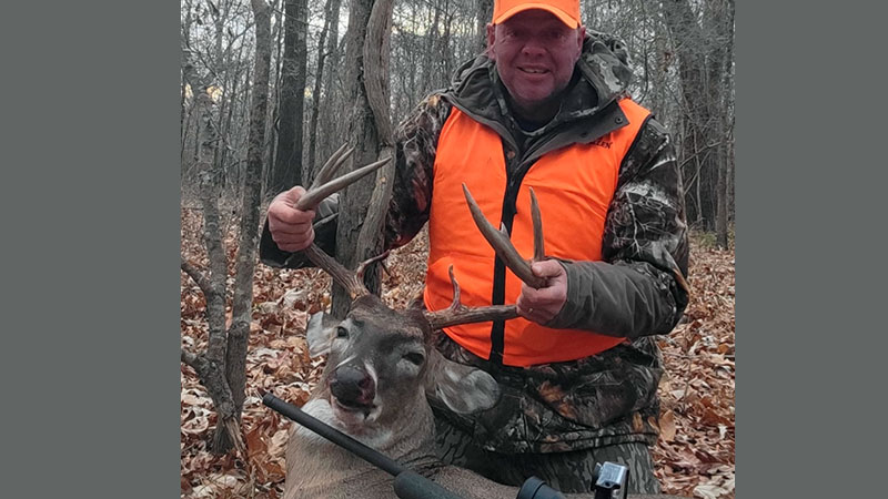 Chris Weidner's 11-point buck