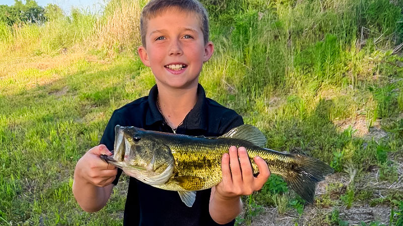 Jake Michael Neuville's pretty bass
