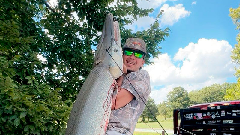 Caidon Soileau's big alligator gar
