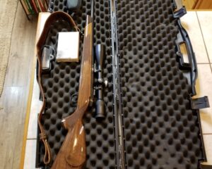 Weatherby 270 Mark V rifle with 3.5 18 X 44 Z5 Swarovski scope