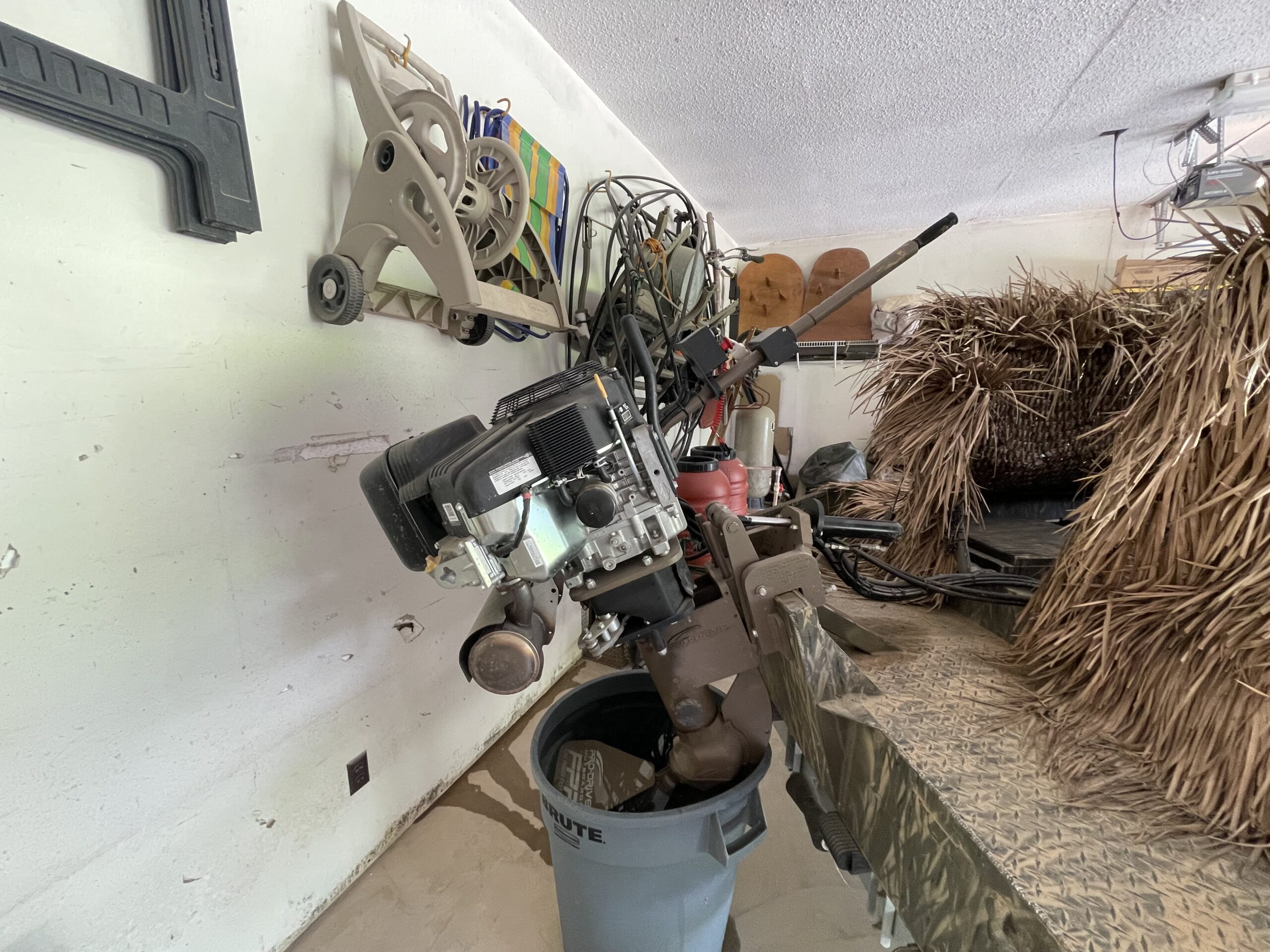 2015 Gator Trax 18’x54″ Hybrid Camo Duck Boat