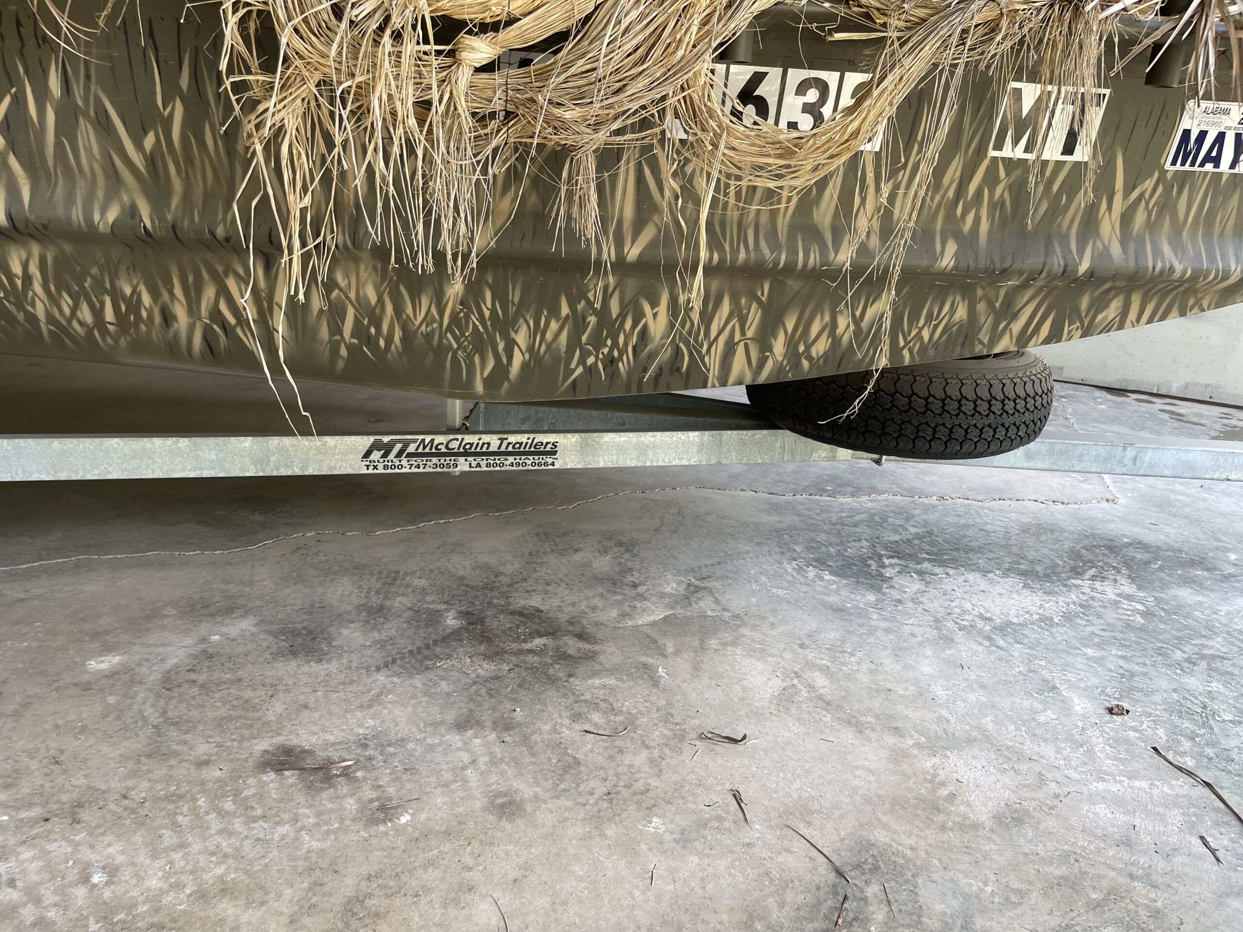 2015 Gator Trax 18’x54″ Hybrid Camo Duck Boat