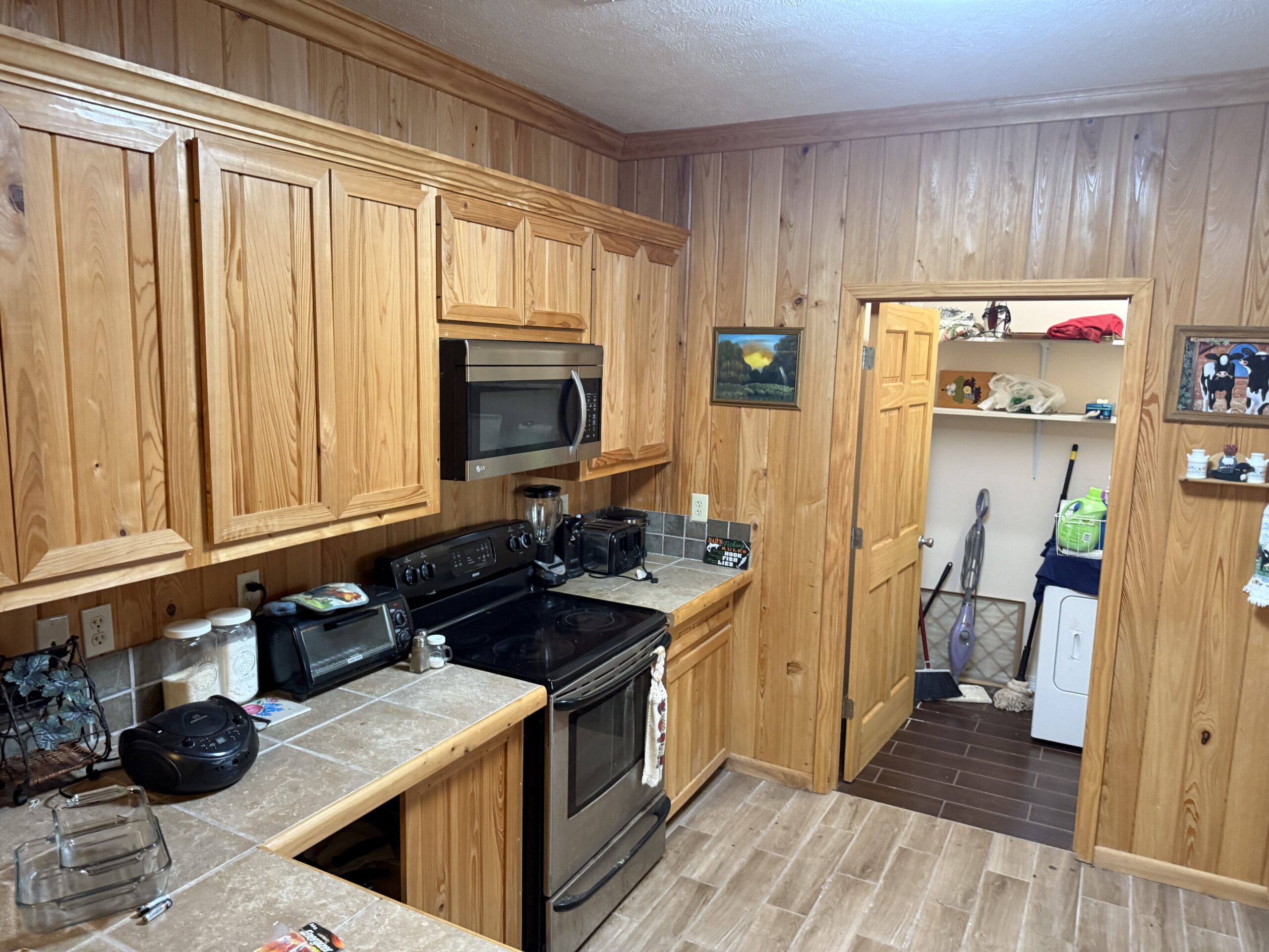 5859 LAKE MARY RD, WOODVILLE, MS – $179,000