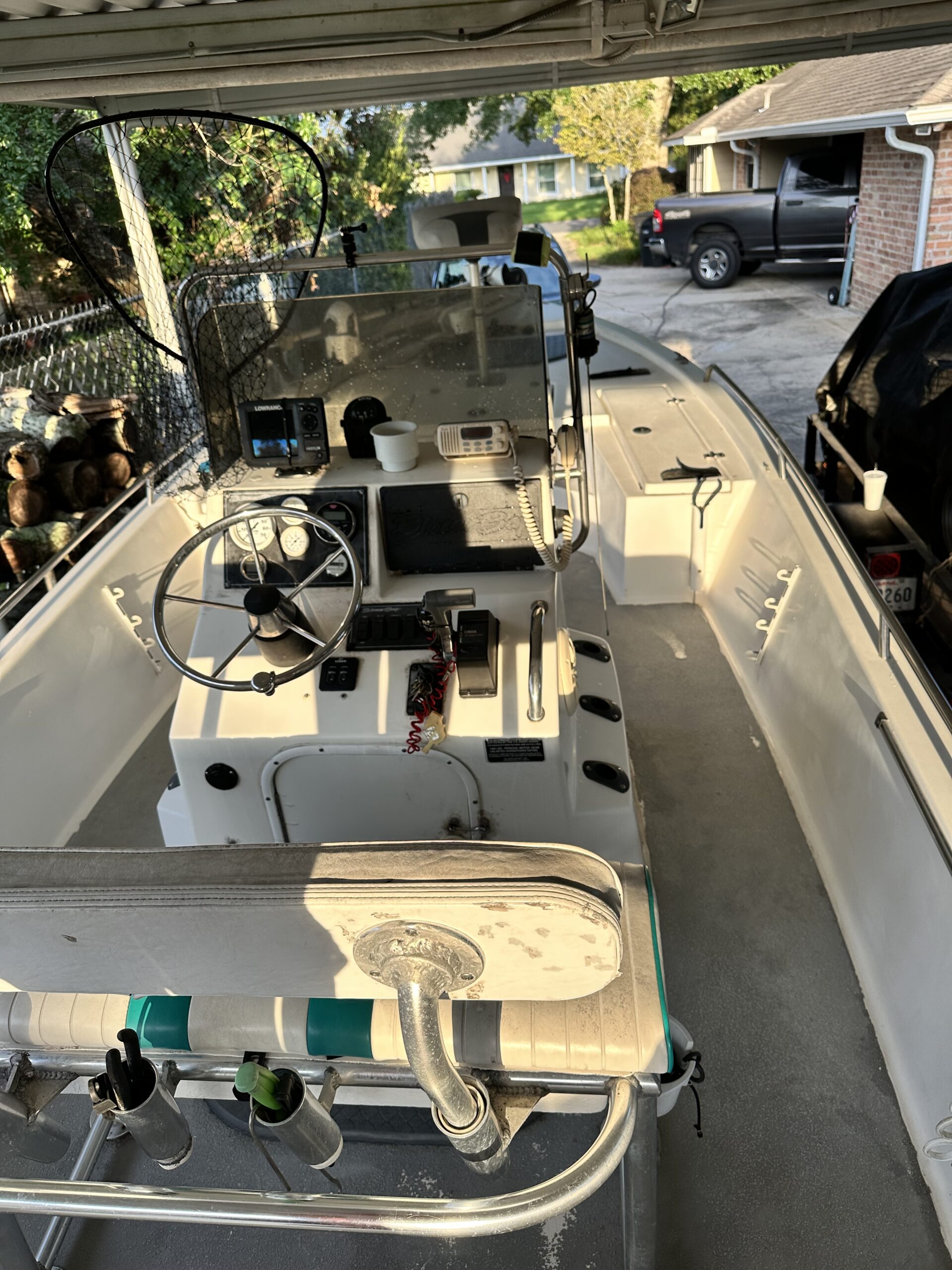 2002 Blazer Bay Boat 2270 – Yamaha 200 Saltwater OX66 (495 hrs)
