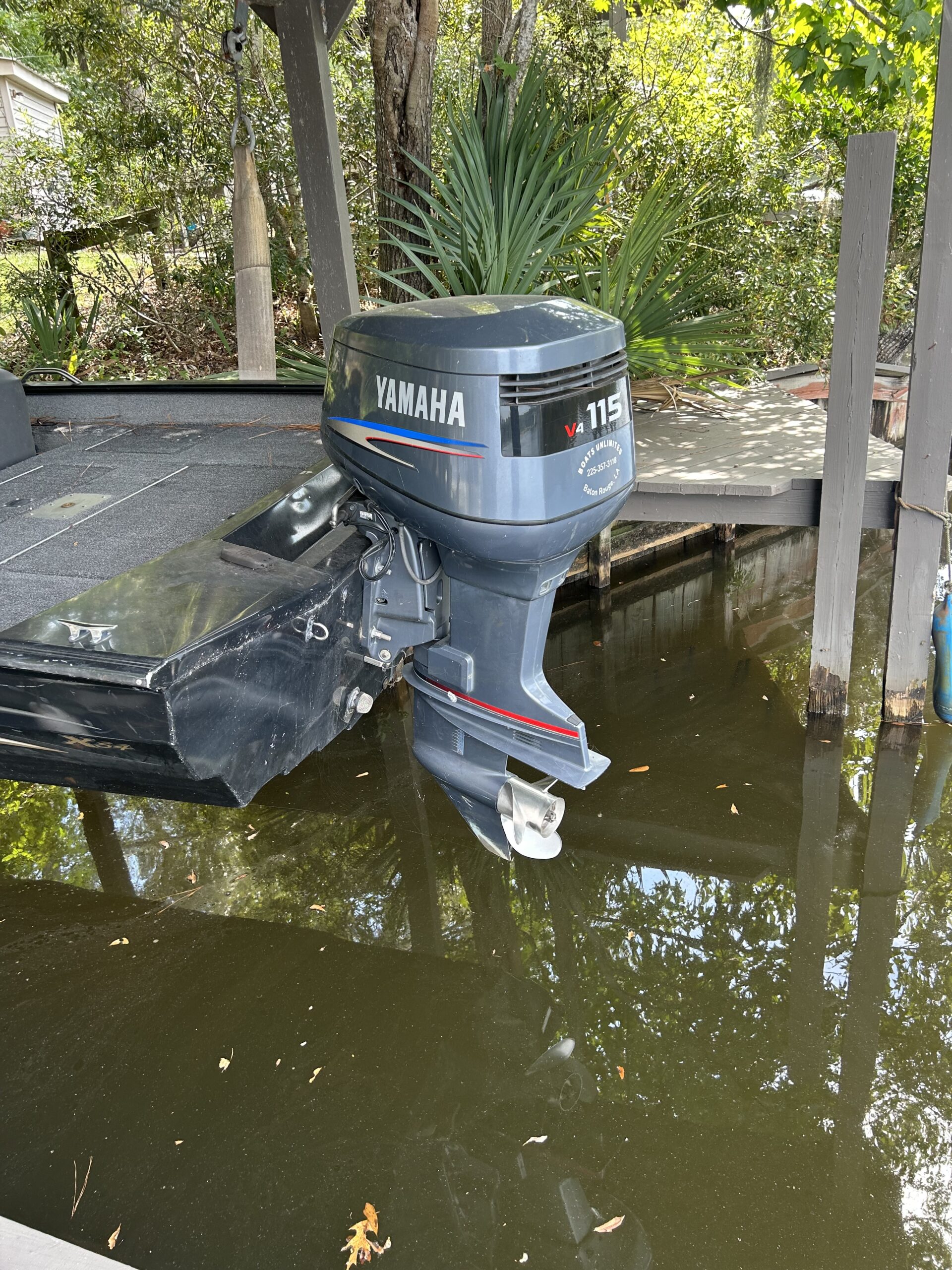 2005 Xpress 17 ft Bass Boat