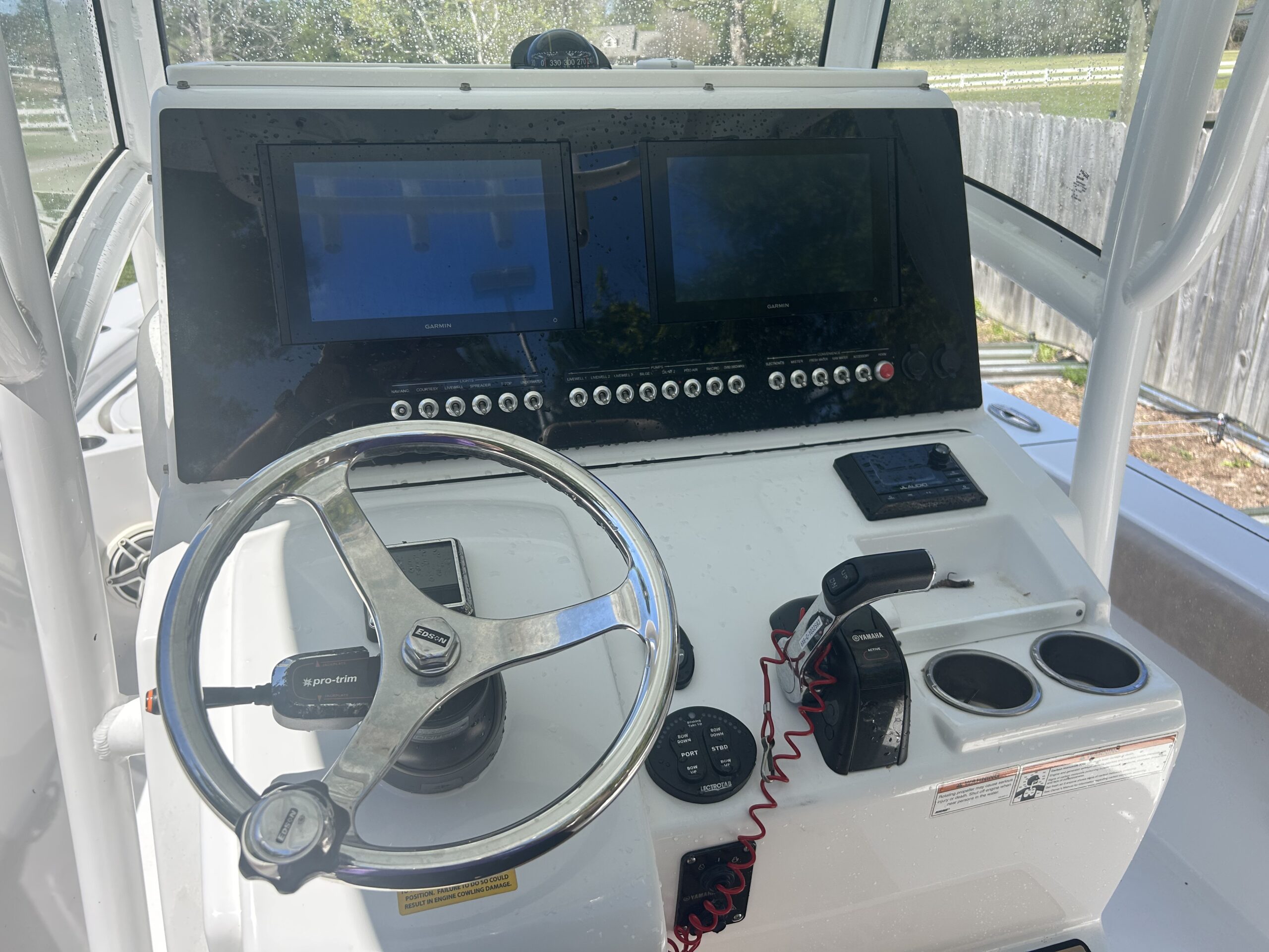 2019 Sportsman Masters 267 Bay Boat