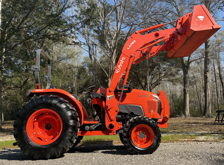 Like New 47HP Kubota Tractor-60 hrs/warranty- Bmt, TX