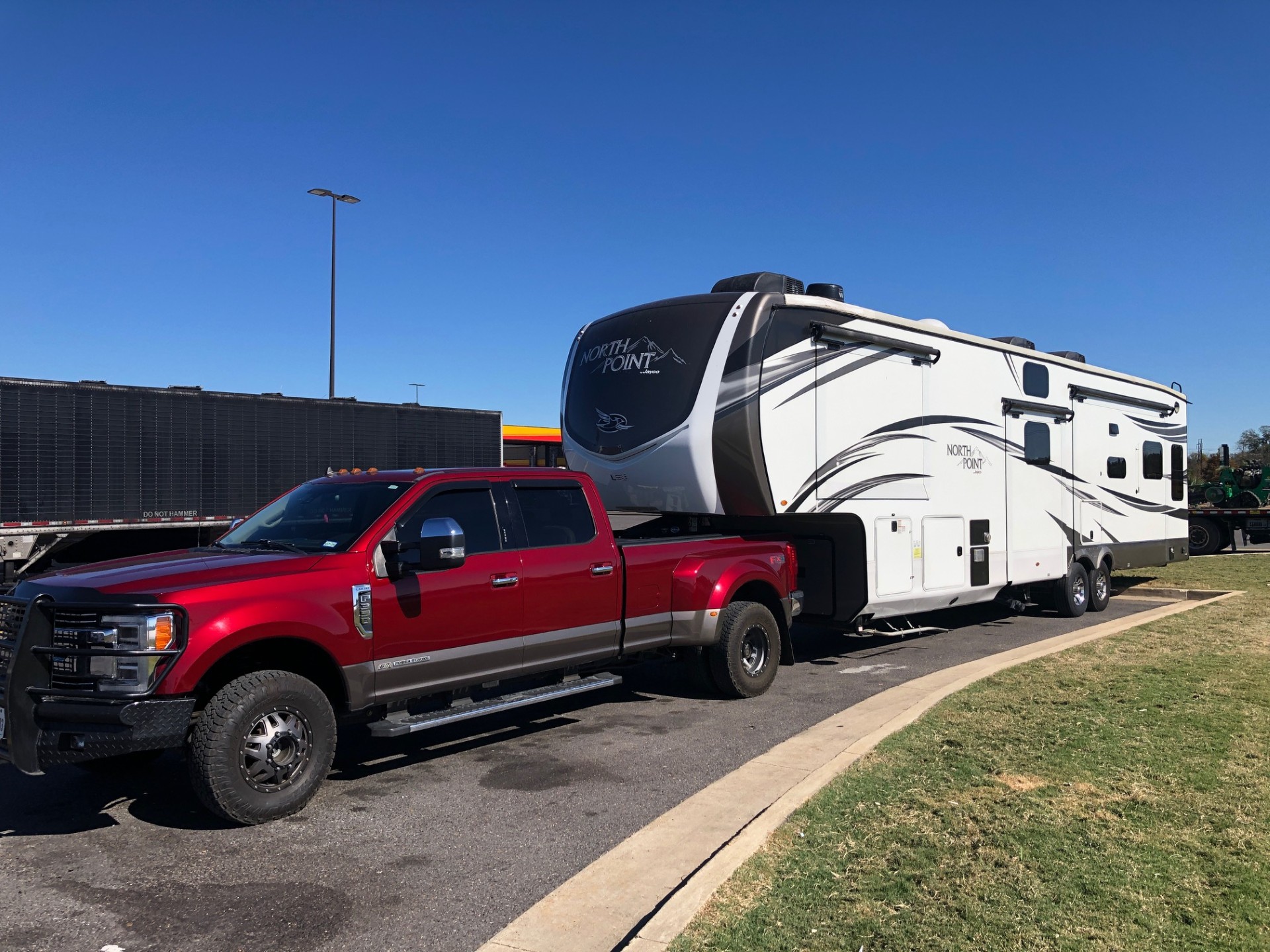 2020 Jayco North Point 377RLBH (JUST REDUCED on 4/15/2026)