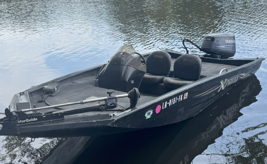 2005 Xpress 17 ft Bass Boat