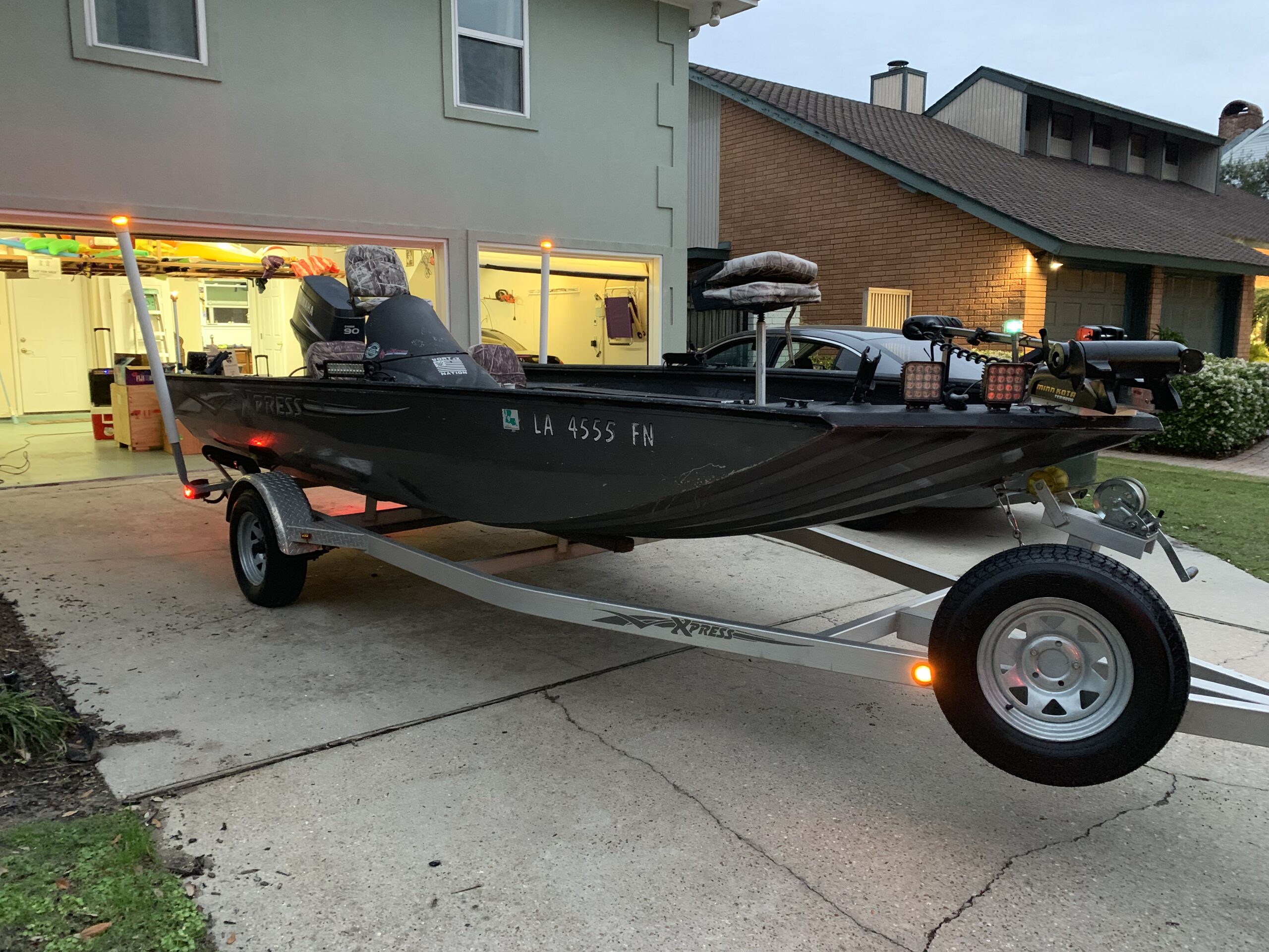 2006 XPRESS 18′ Aluminum Fishing & Hunting Boat w/ Yamaha 90HP – TURN KEY