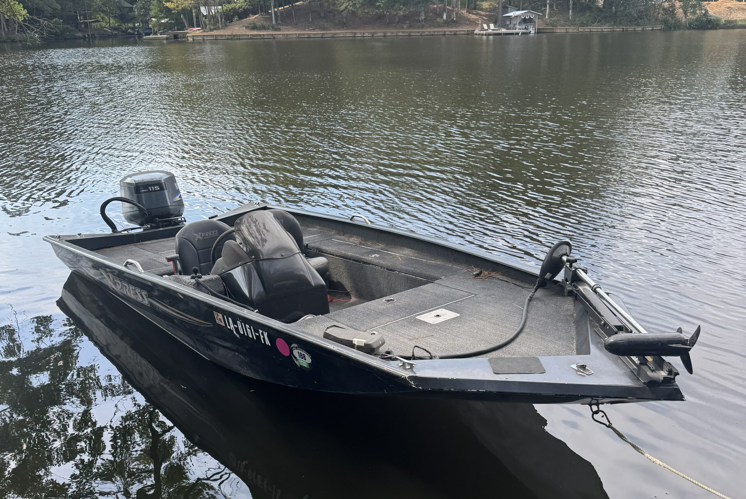 2005 Xpress 17 ft Bass Boat