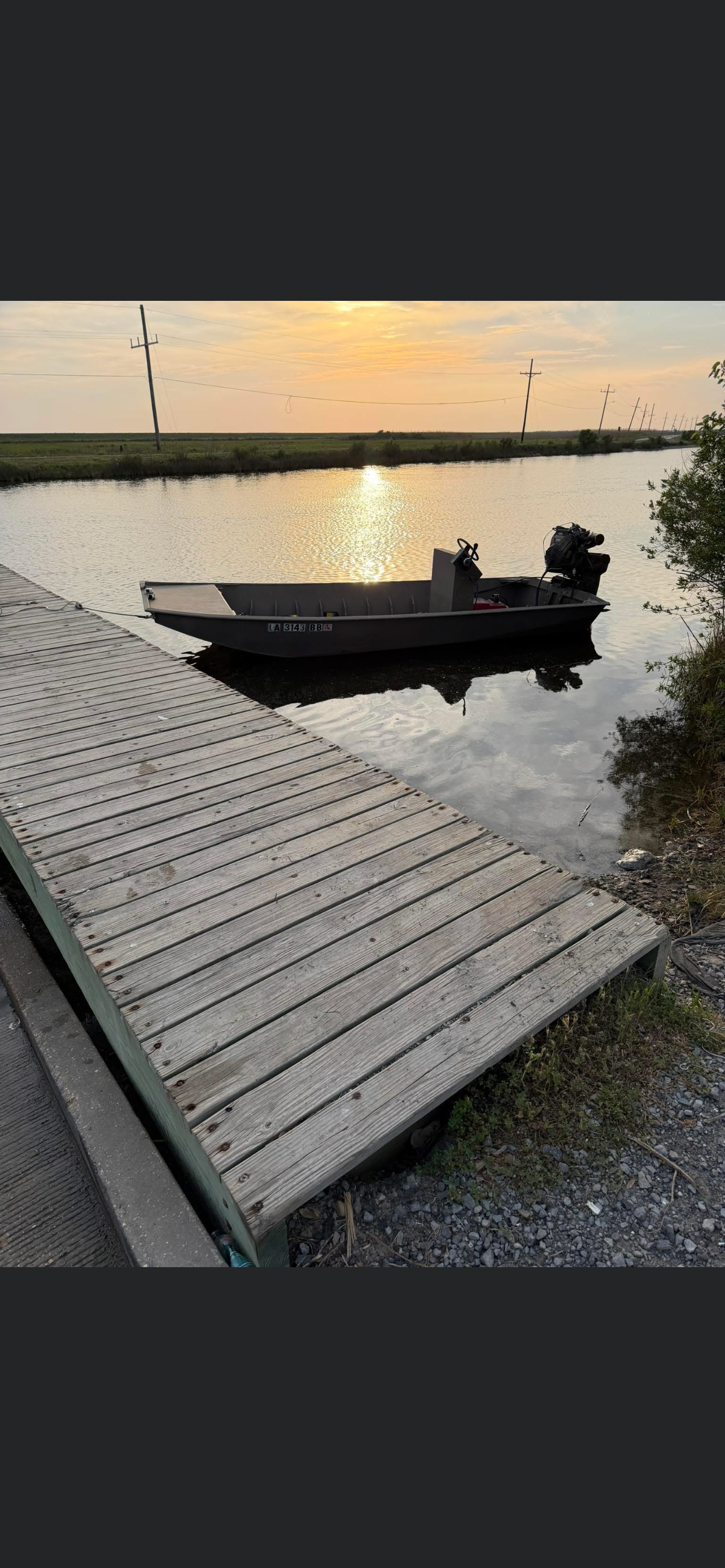 37 hp vanguard / 16’ 48’’ center console boat / Aluminum trailer