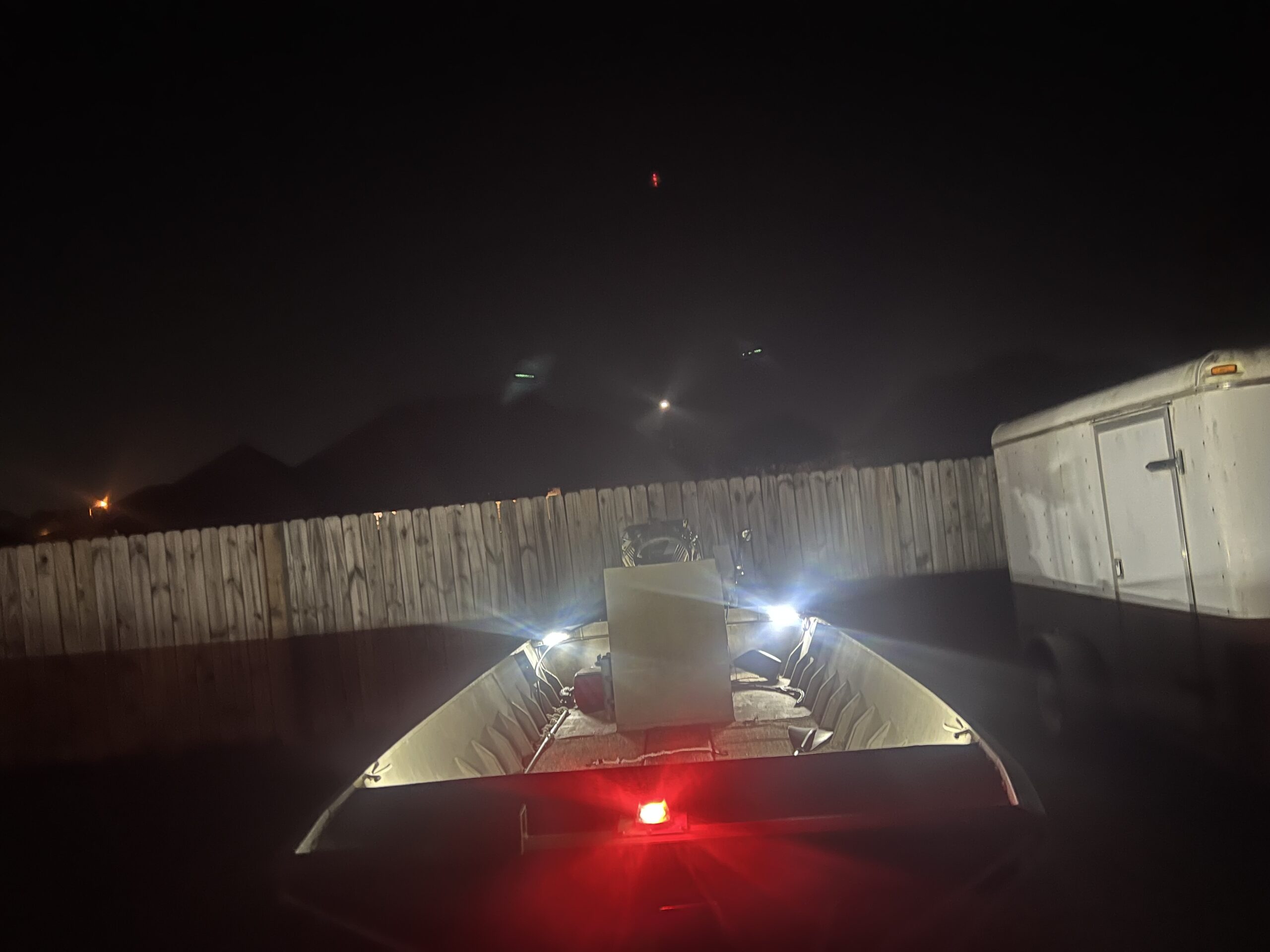 37 hp vanguard / 16’ 48’’ center console boat / Aluminum trailer