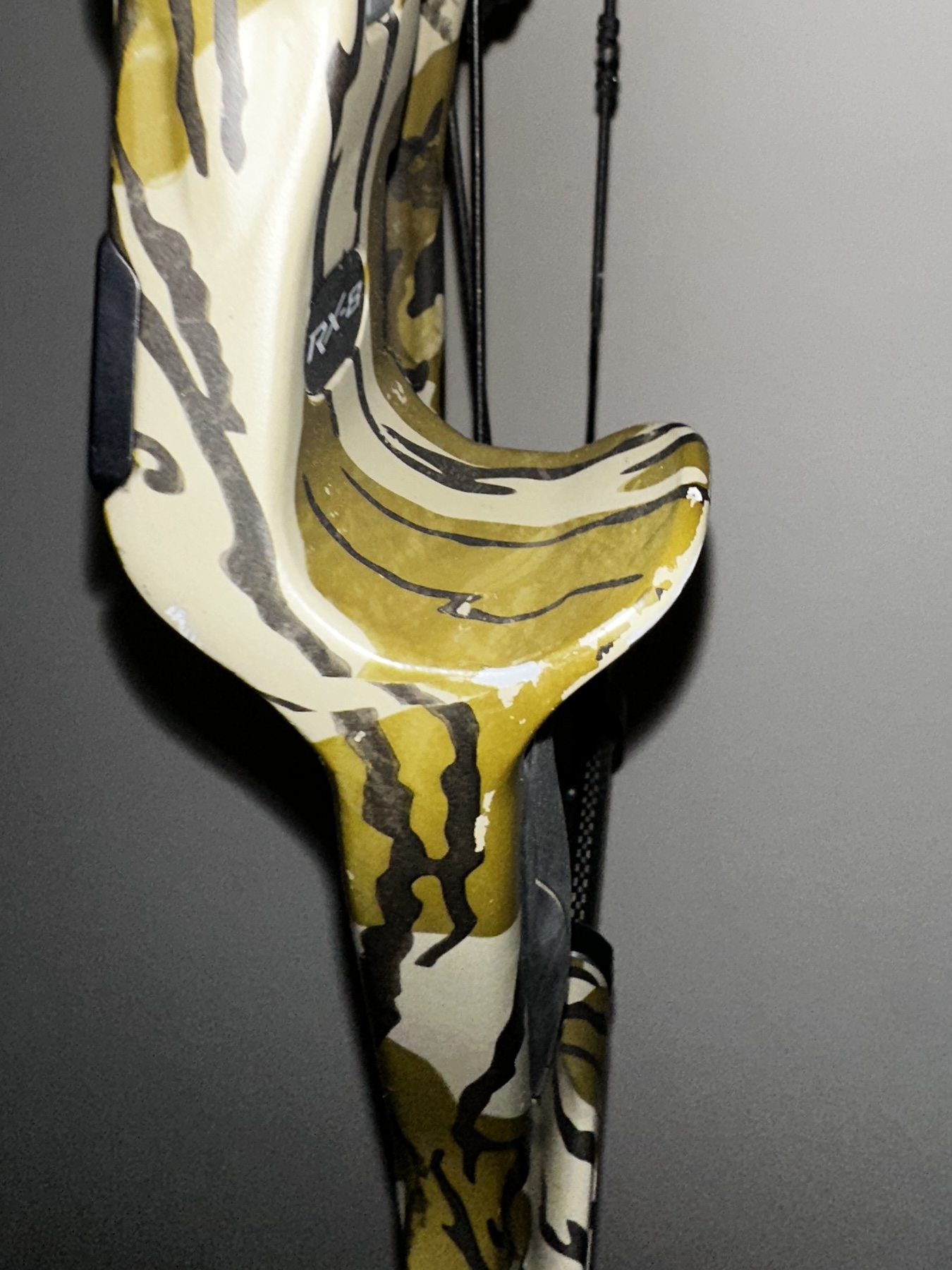 Hoyt RX8 70# 25/30” Bottomland