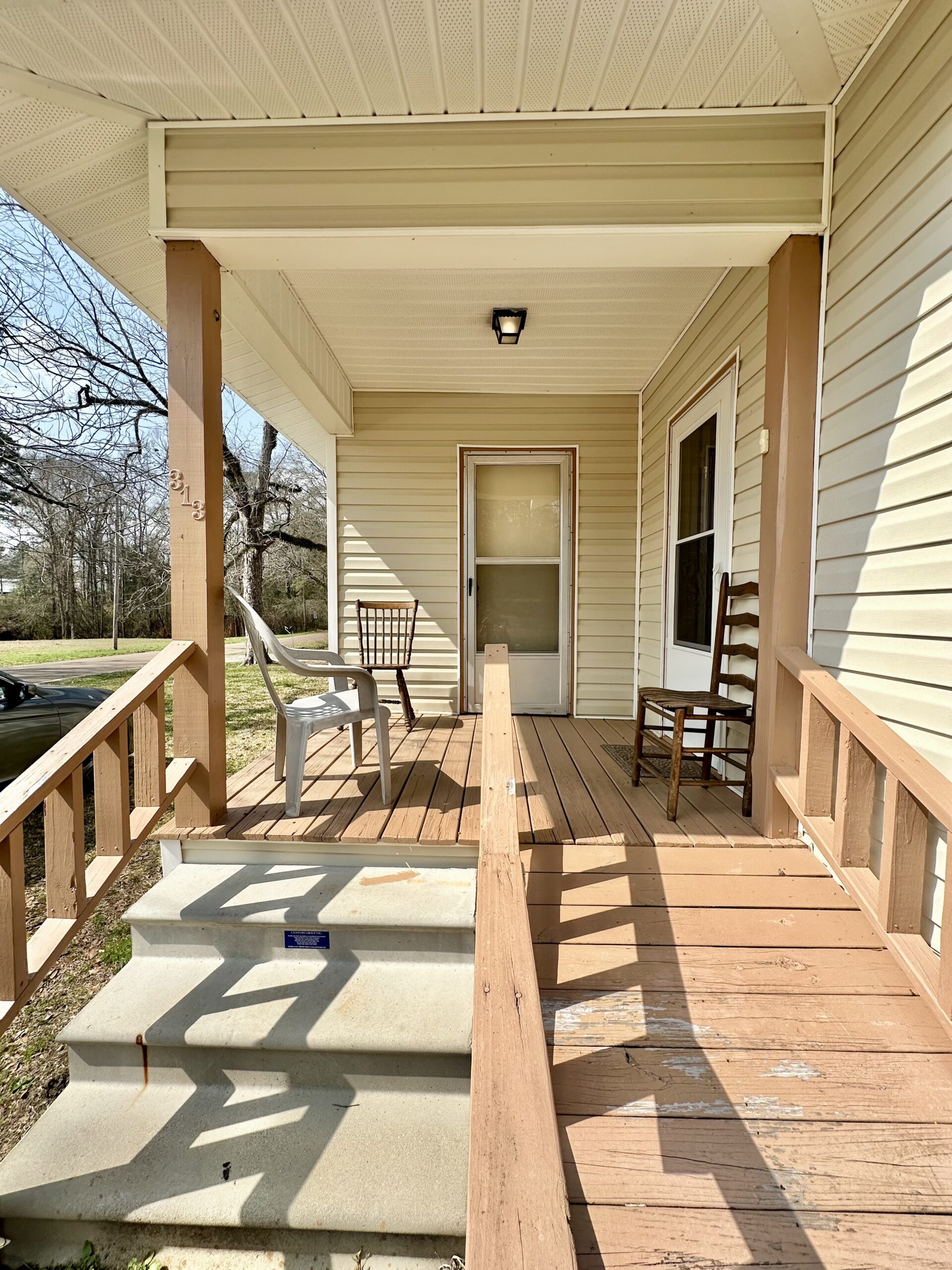 313 JOSEPHINE ST, GLOSTER, MS – $49,000