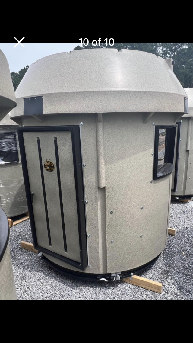 Uncle Dans deer blinds and welded metal bases