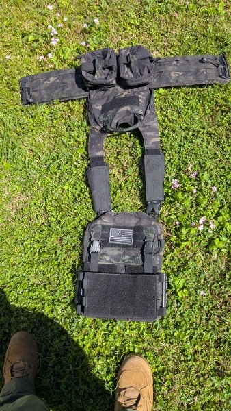 HRT Rac with Accessories including Level IV front and back plates with Level IIIA side armor.