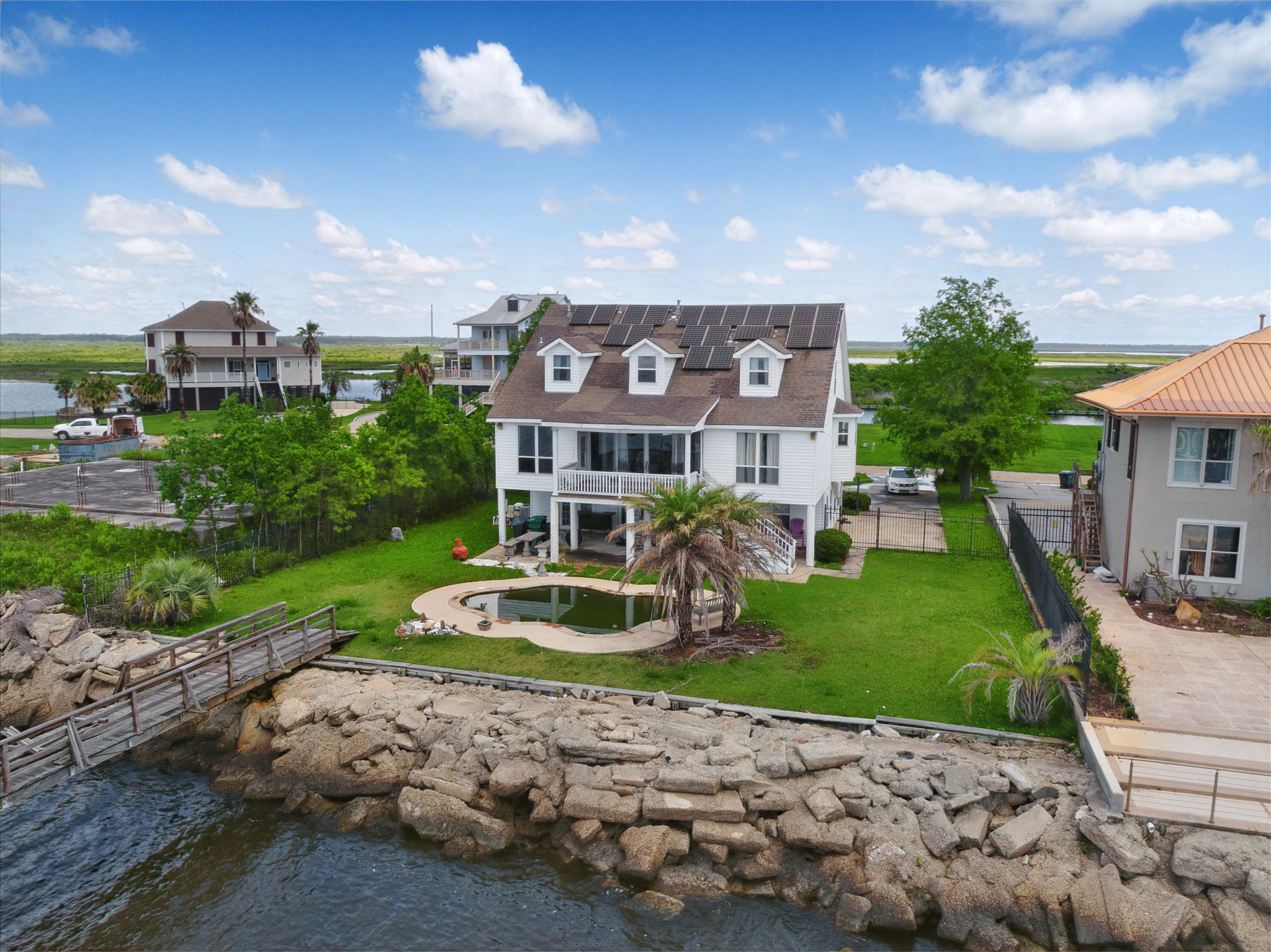 Lake Pontchartrain Access | 300 Ft Dock | Pool