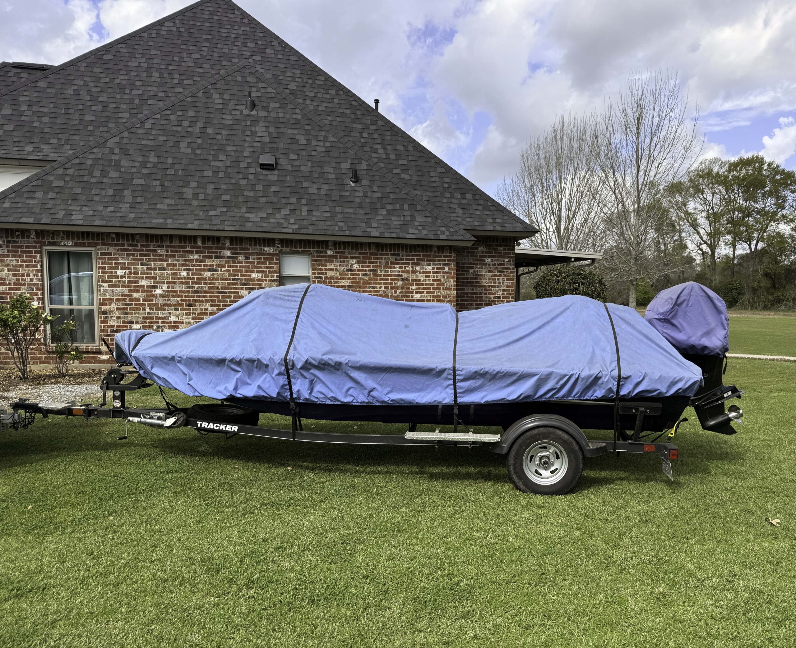 2021 Tracker Pro 170 <45 hours on 50hp mercury 4 stroke motor