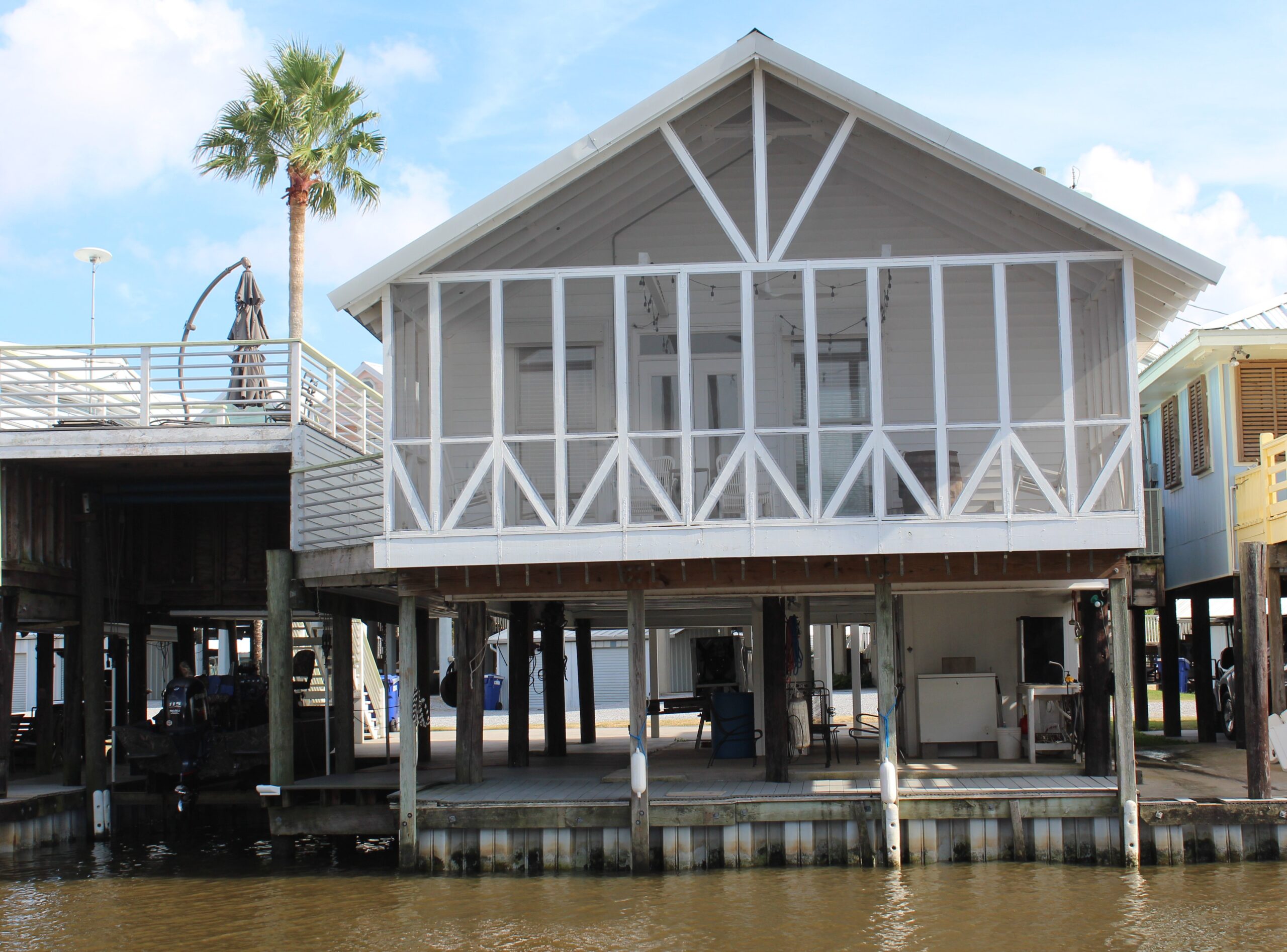 Cypremort Point Camp – Water Front!