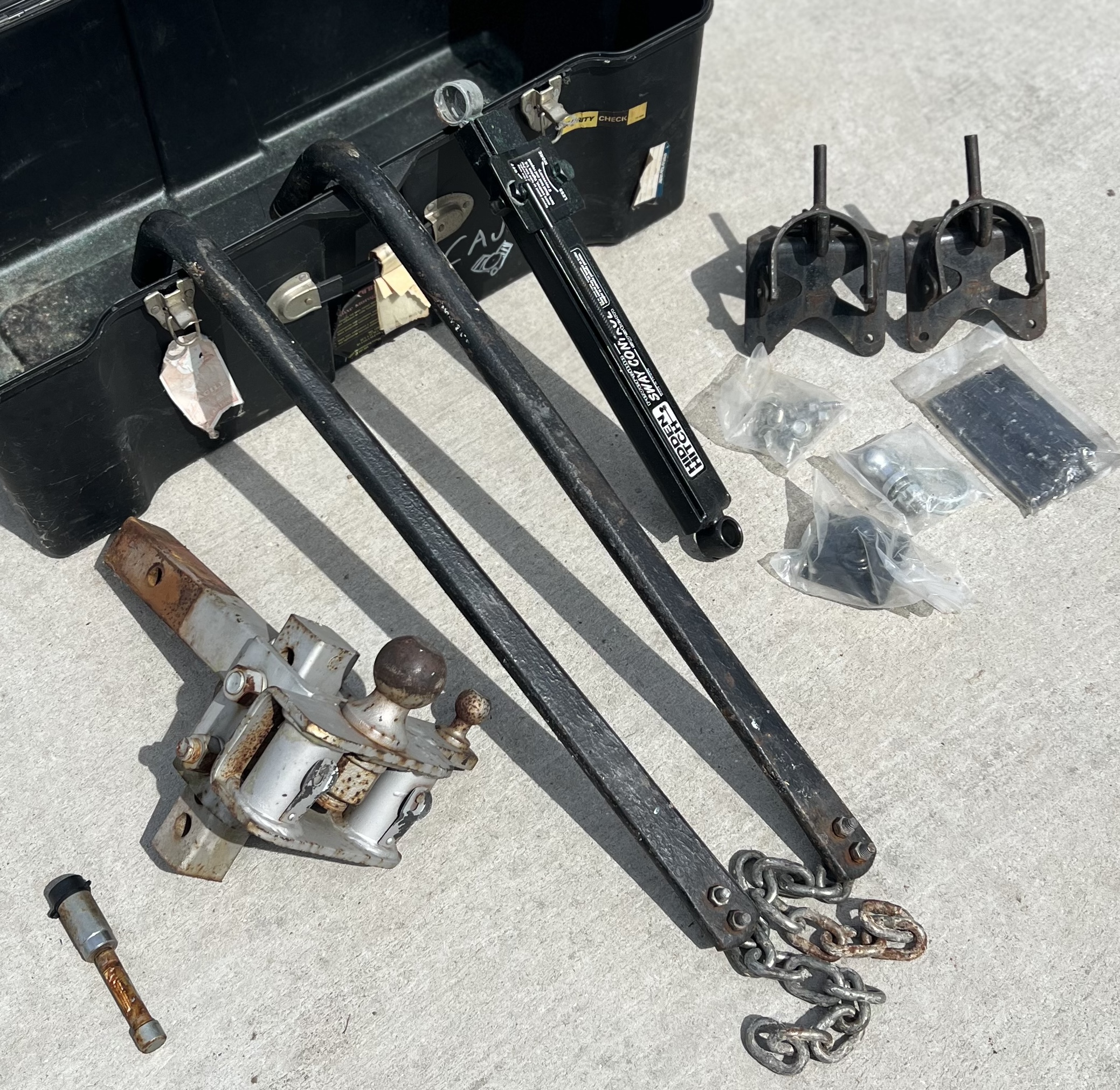 Reese 8000 lb weight distribution hitch with sway control