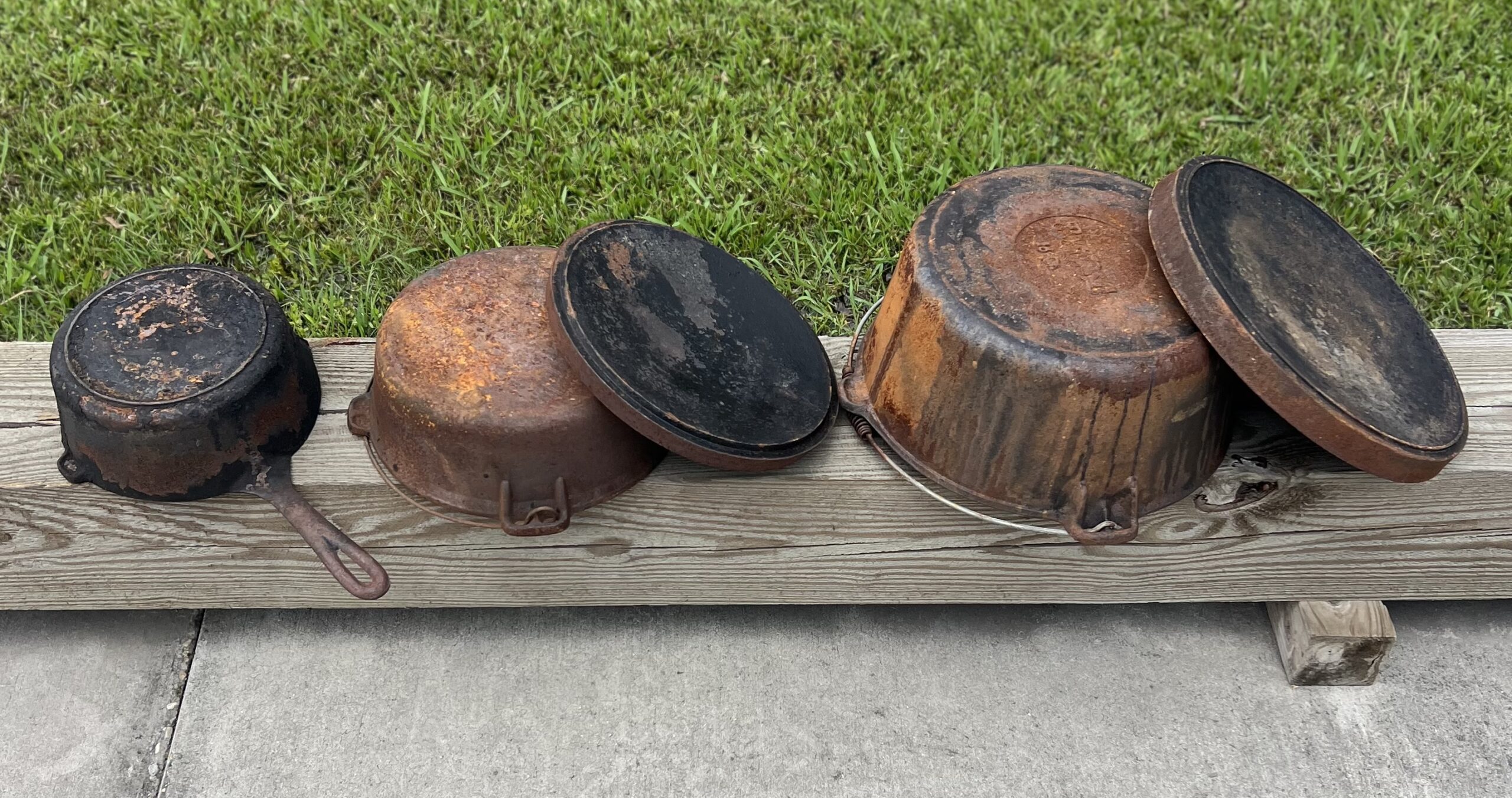 Cast Iron Pots (set of 3)
