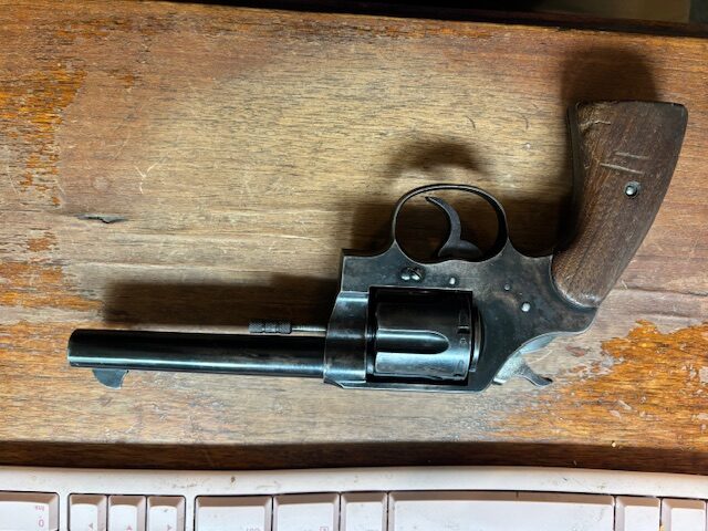 Colt New Service 455 eley