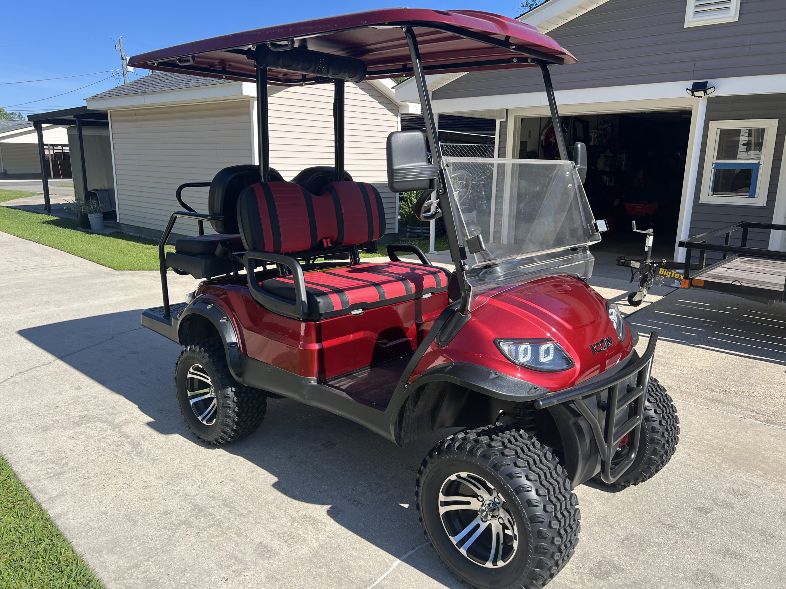 2022 Icon Electric Golf Cart