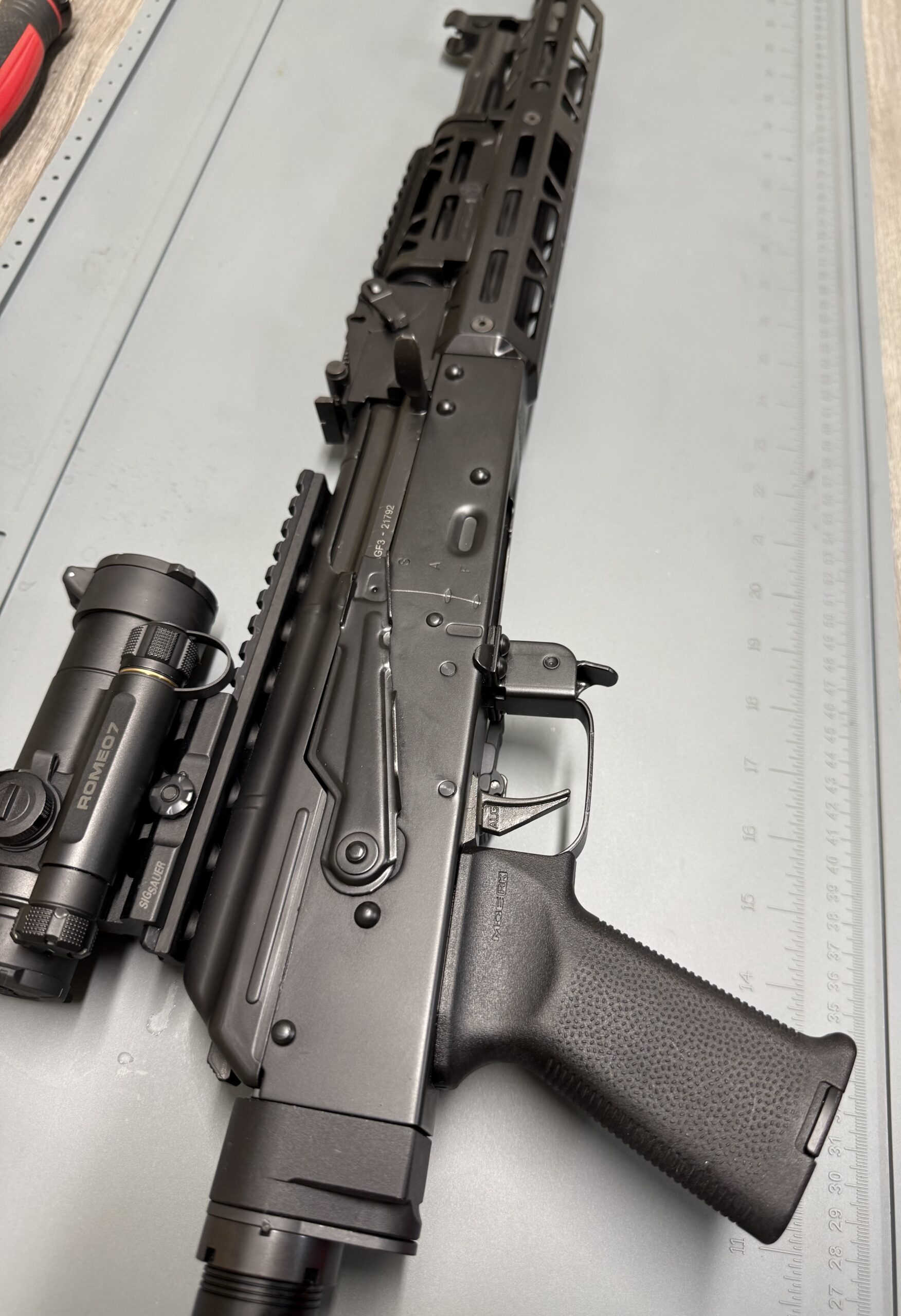 AK-47, Romeo 7 red dot, 335 rounds