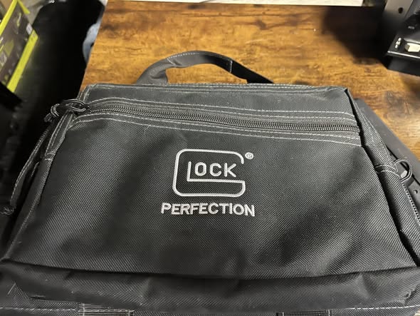 Glock 40 with extras