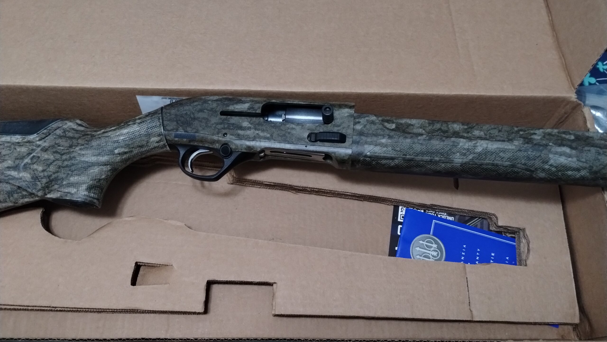New in box Beretta A300 Ultima 12 G Mossy Oak