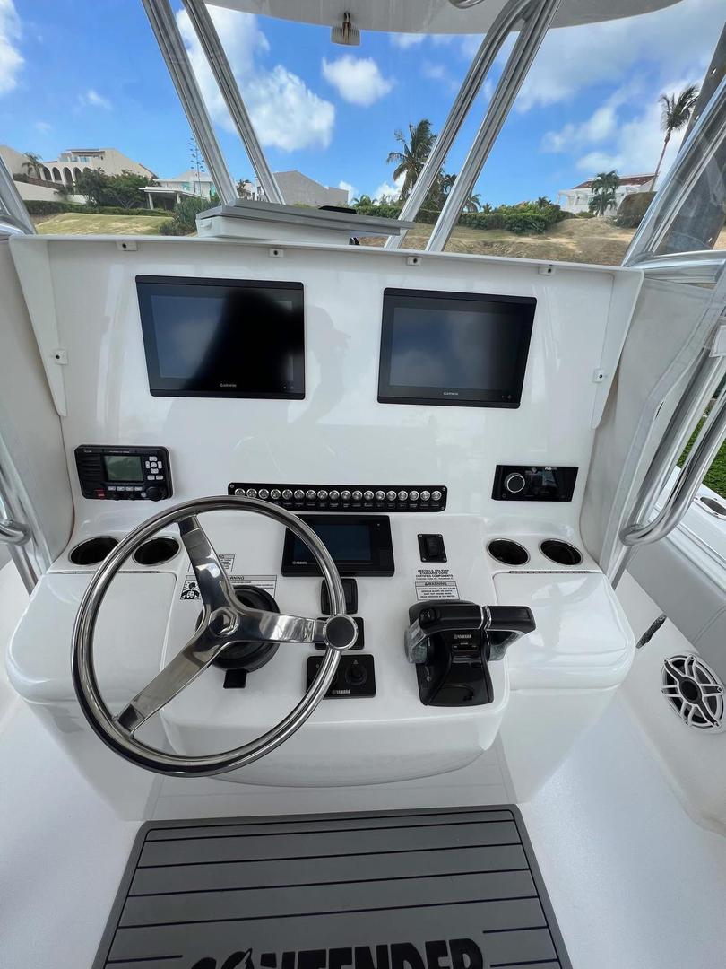 2020 32ST CONTENDER FISHING BOAT