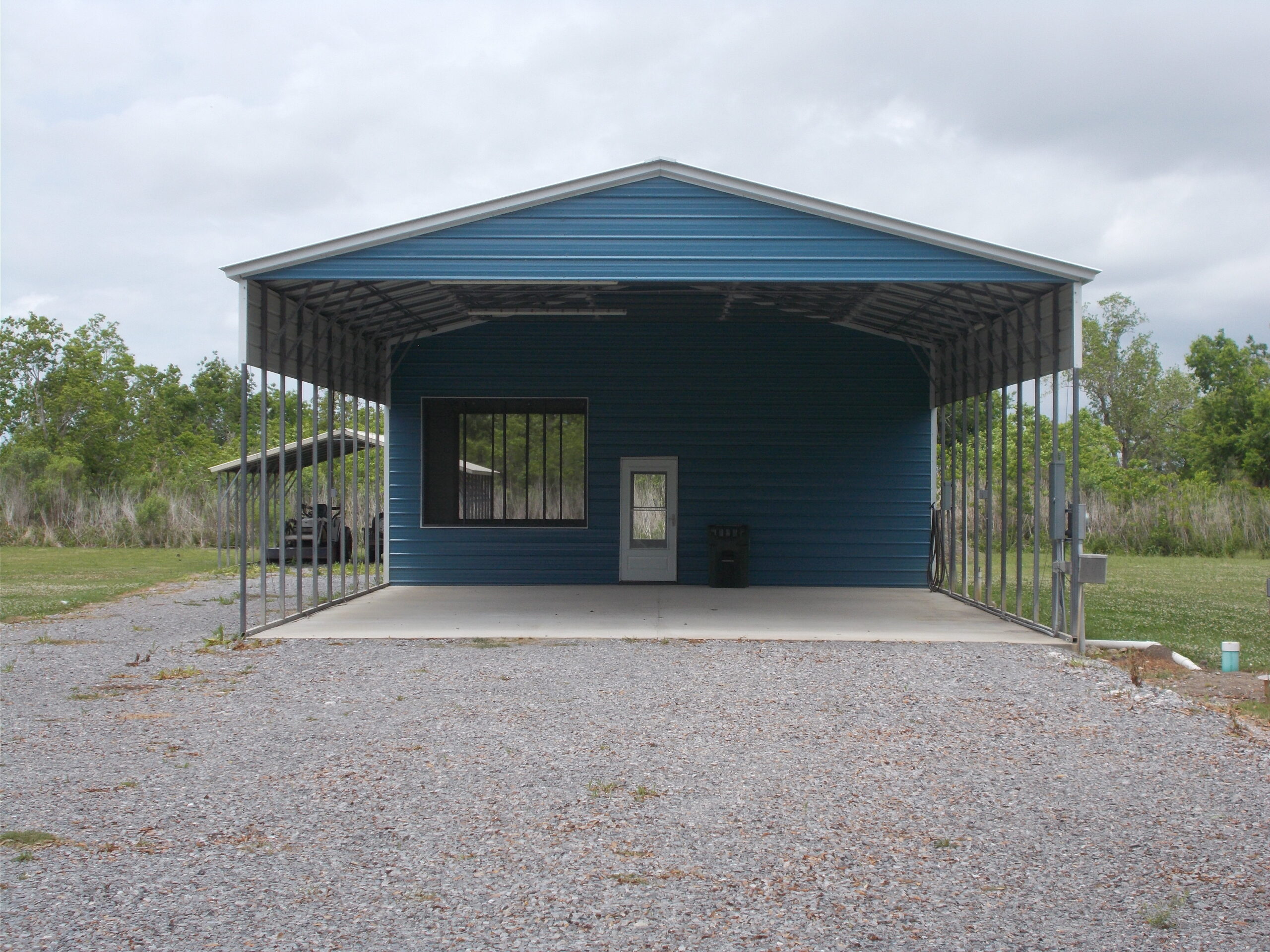 R/V MOTORHOME CAMP SITE