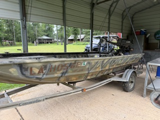 2016 Grizzly 1648 All welded boat. 36 hp pro drive motor with auto reverse .