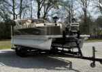 2022 22’ Avalon Pontoon Boat