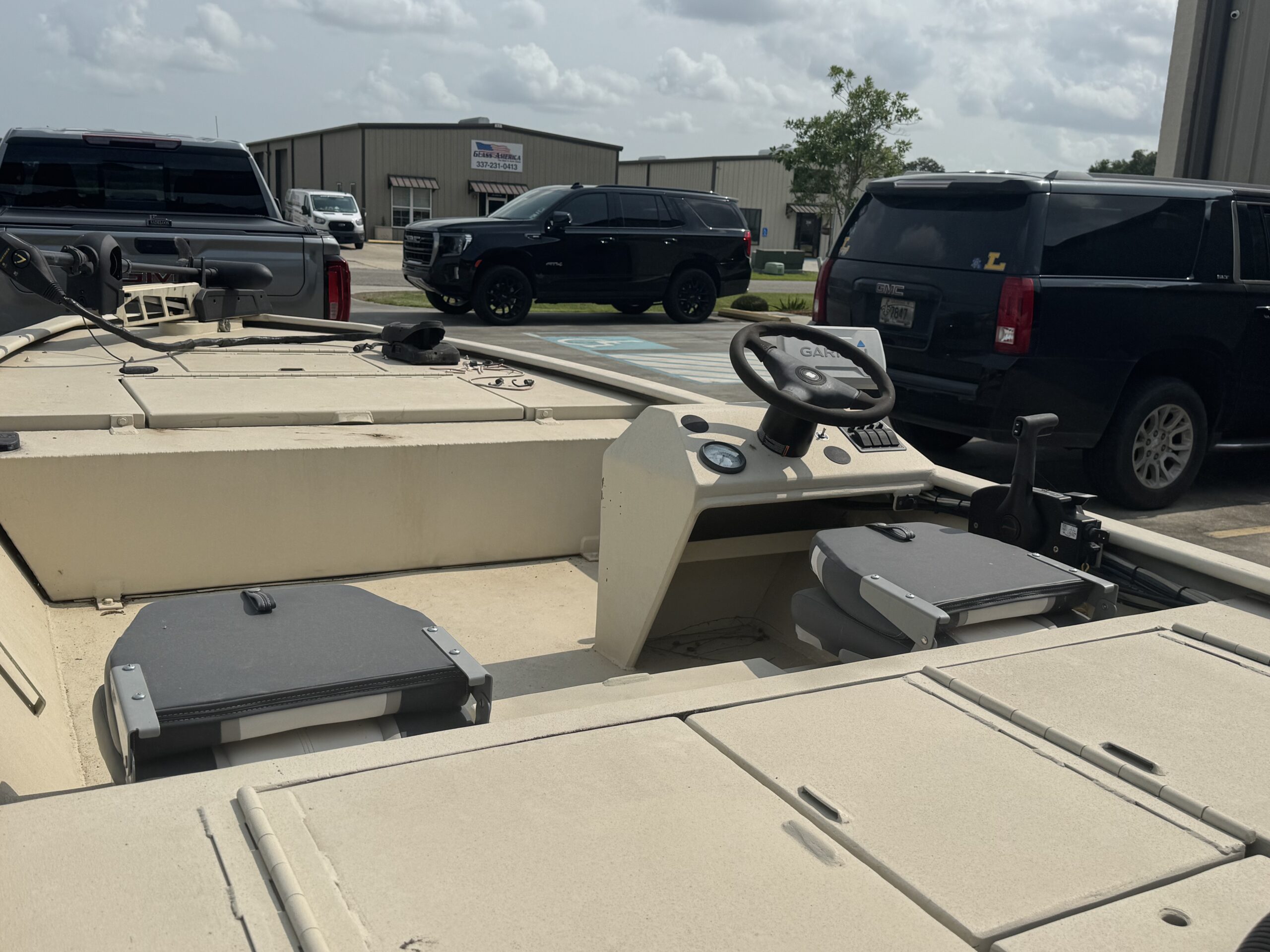 1996 Dugas 17 | 2021 Mercury 115 ELPT | Repowered | Garmin Equipped | Loaded with Upgrades