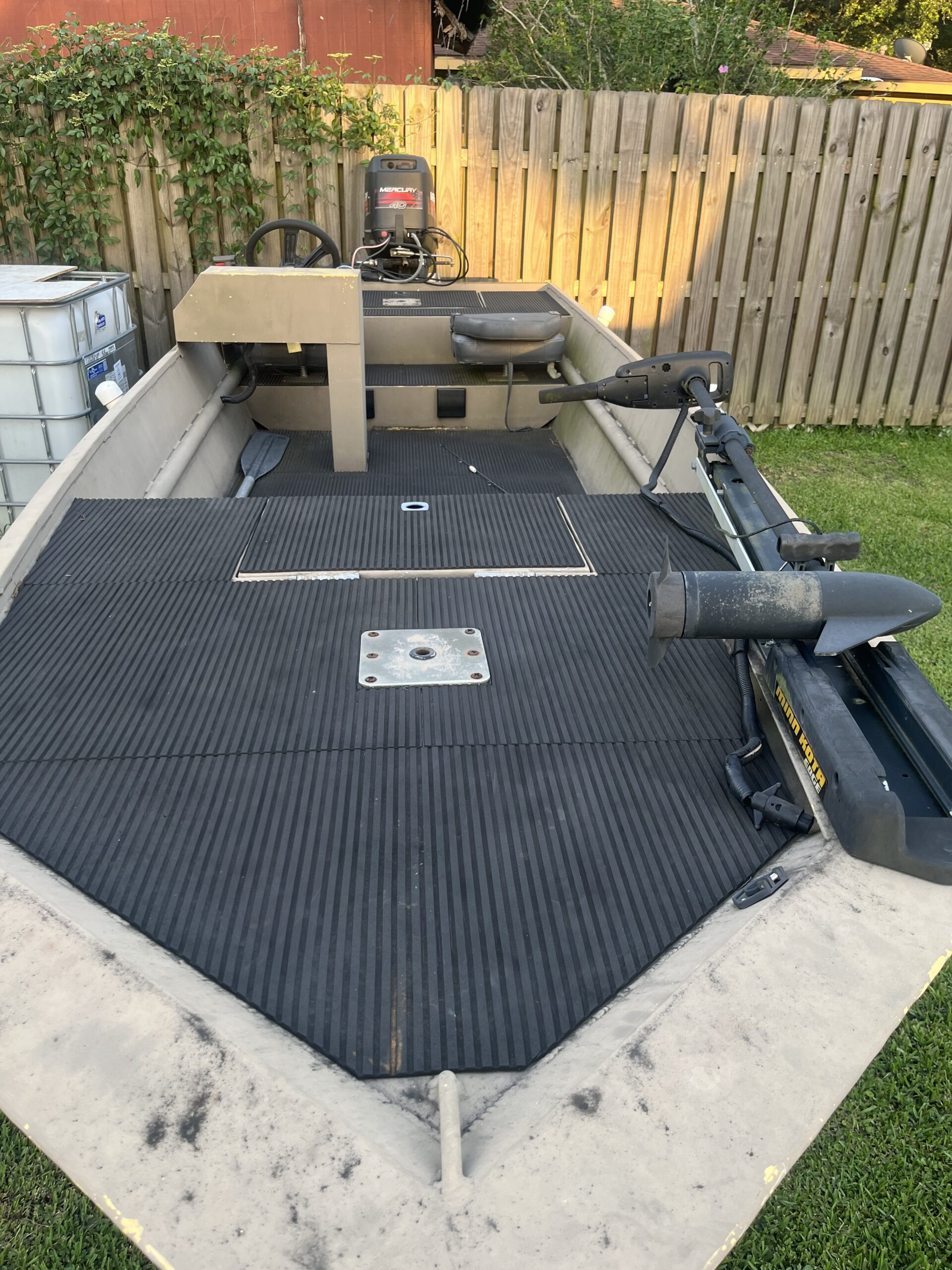 2018 semi-v aluminum boat