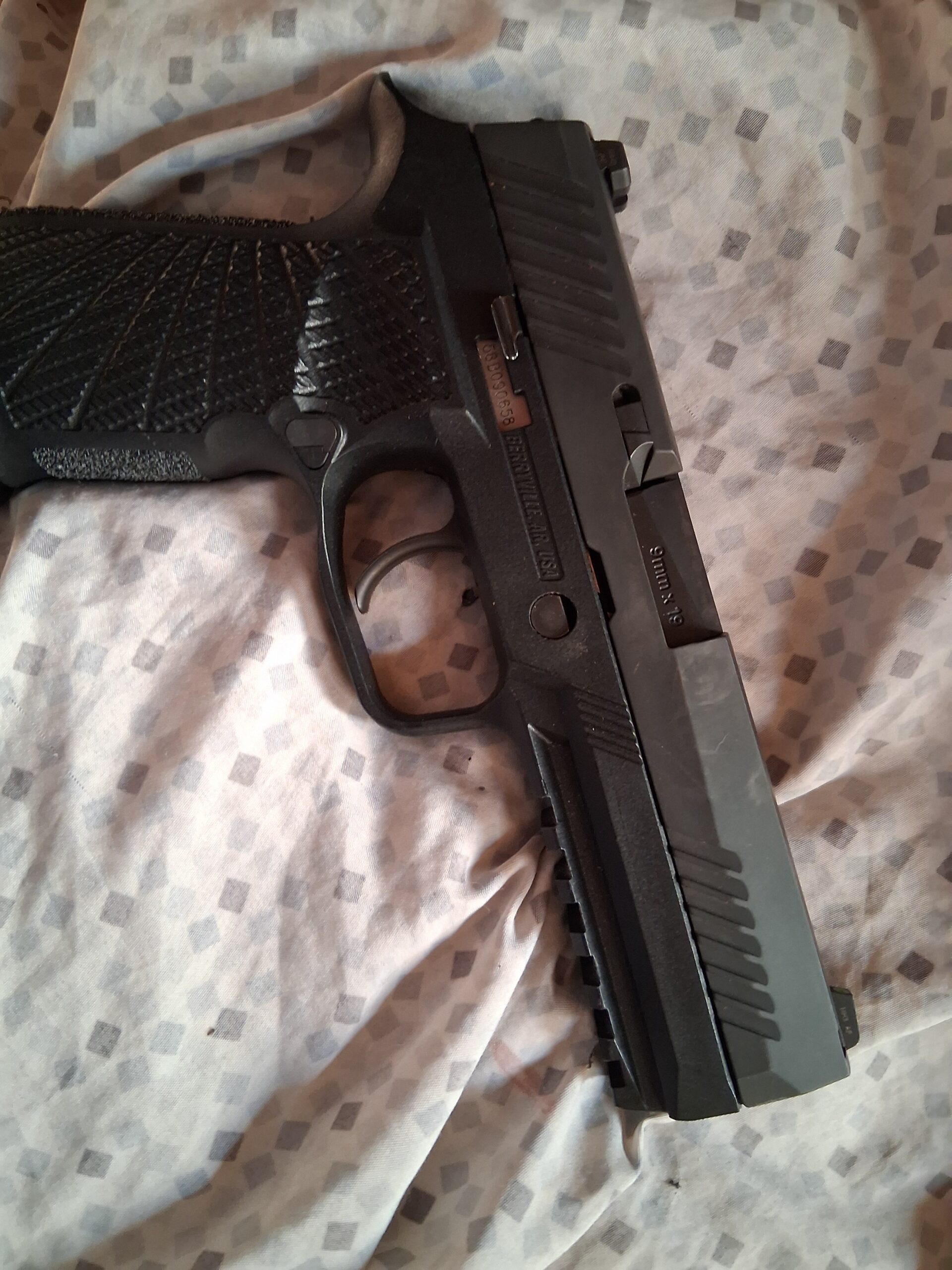 Wanted two AR-15 lowers complete no cheap junk please trade for new Sig Sauer 320 full size 317 round magazines Wilson Combat frame it’s a modular system also comes with a green Sig frame and a black original Sig lower frame sell 600 or trade for two lowers