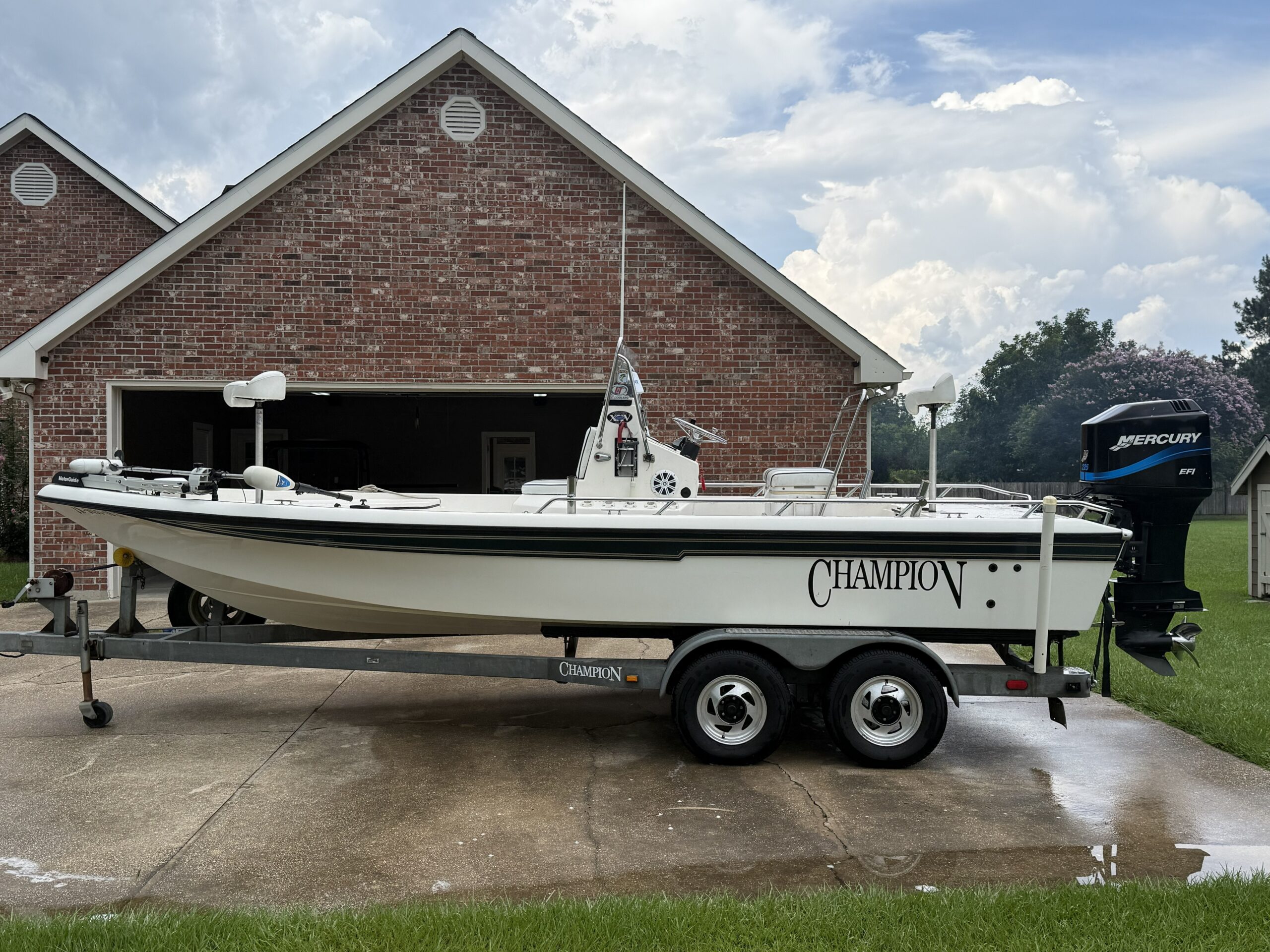 2000 Champion 22ft Tunnel Champ25th Anniversary Edition