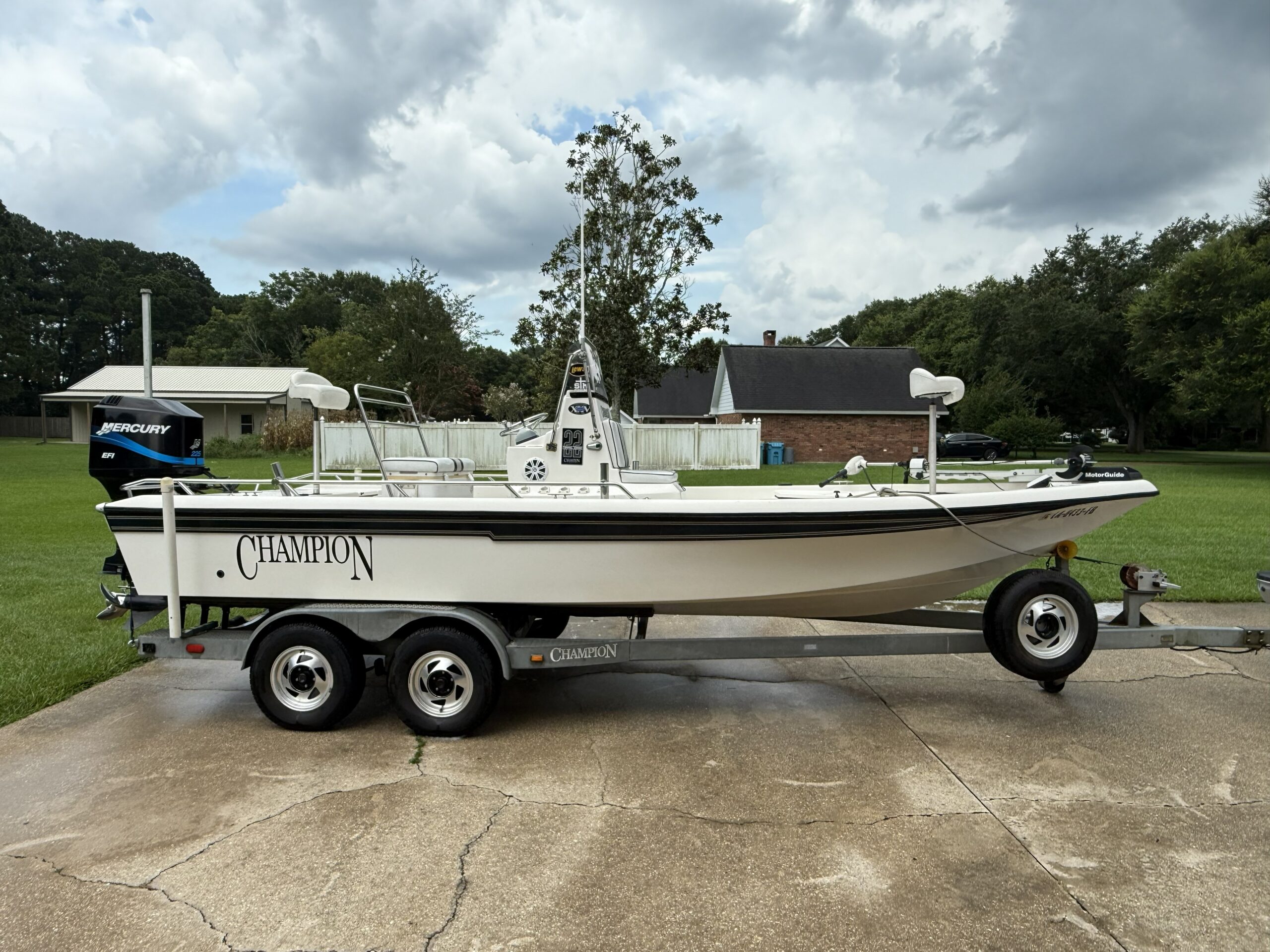 2000 Champion 22ft Tunnel Champ25th Anniversary Edition