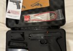 Smith & Wesson MP40 pistol