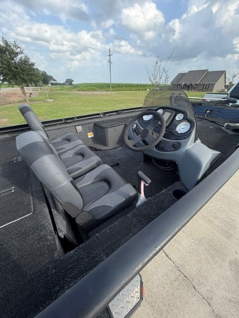 For Sale: 2012 Lowe Stinger 175 with 75 Mercury OptiMax 2-stroke with 96 engine hrs.