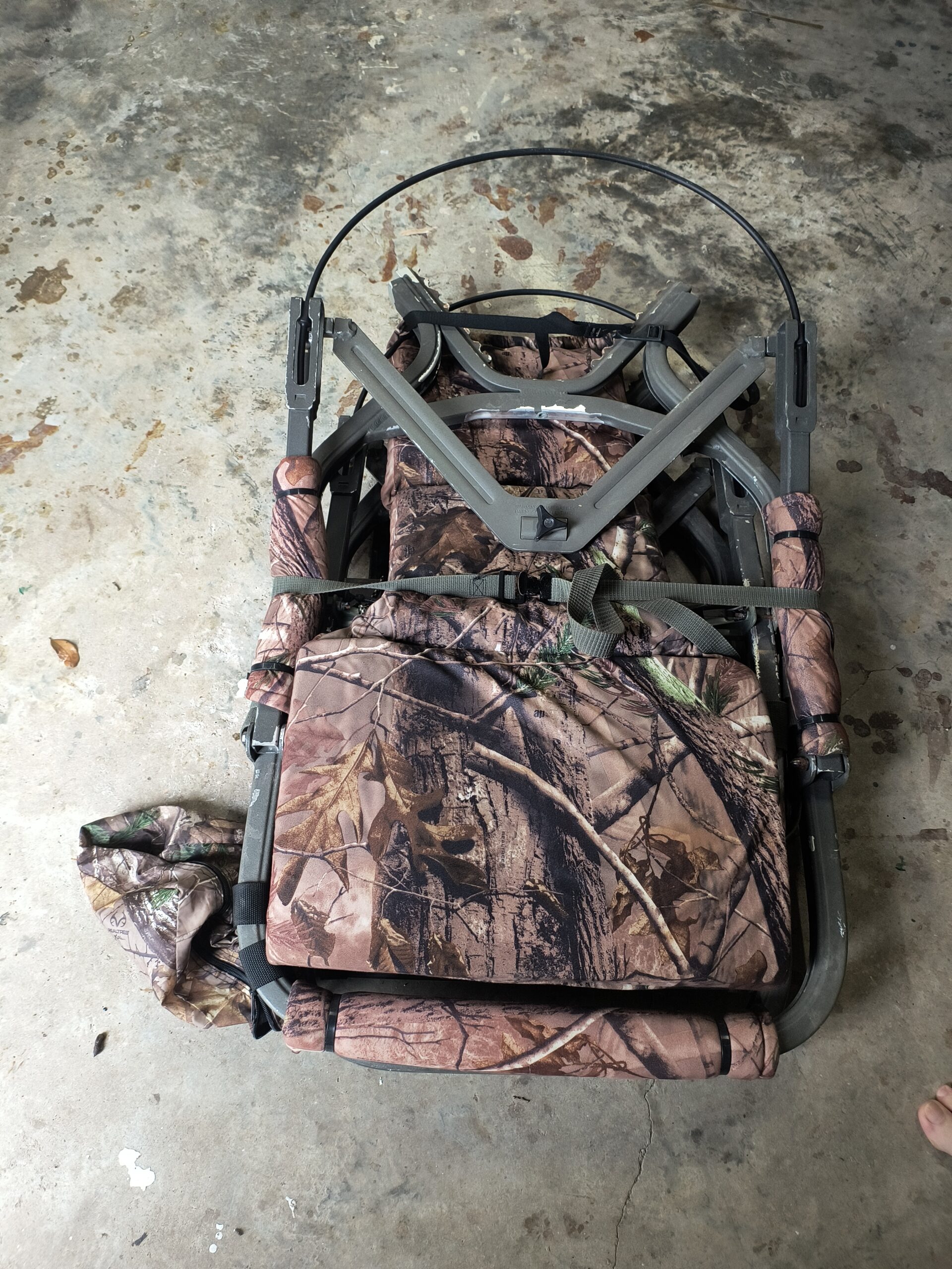 SUMMIT CLIMBING STAND